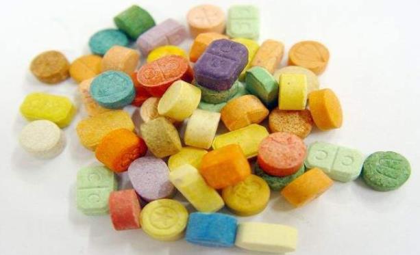 服用摇头丸的副作用?摇头丸对青少年的危害有哪些?